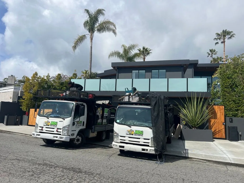 Whole Lotta Junk Services