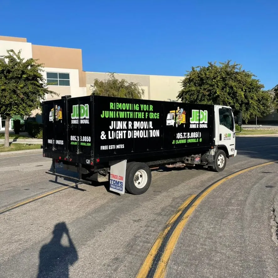 Whole Lotta Junk Services